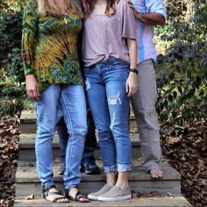 Cute Skinny Jeans with Frayed Rips and Stretch Fit